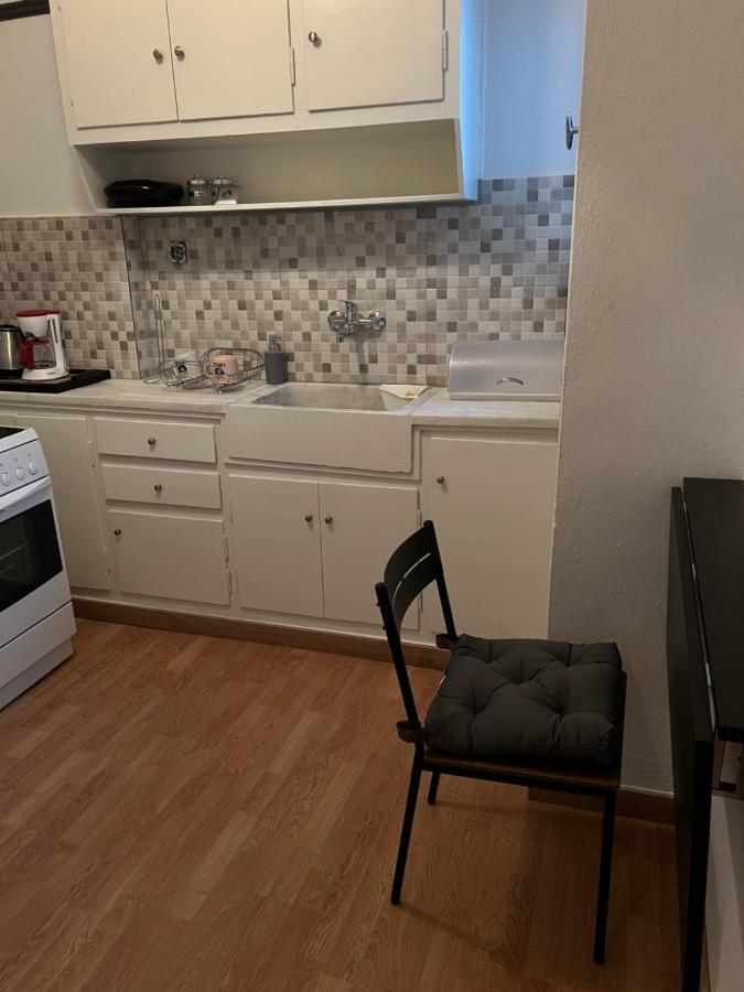 Above Apartments Near The Airport 아르테미다 외부 사진