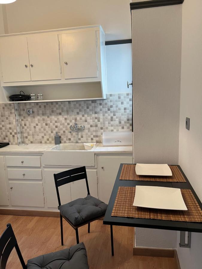 Above Apartments Near The Airport 아르테미다 외부 사진