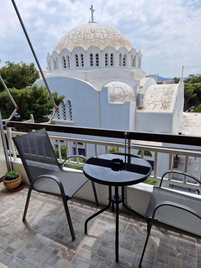 Above Apartments Near The Airport 아르테미다 외부 사진