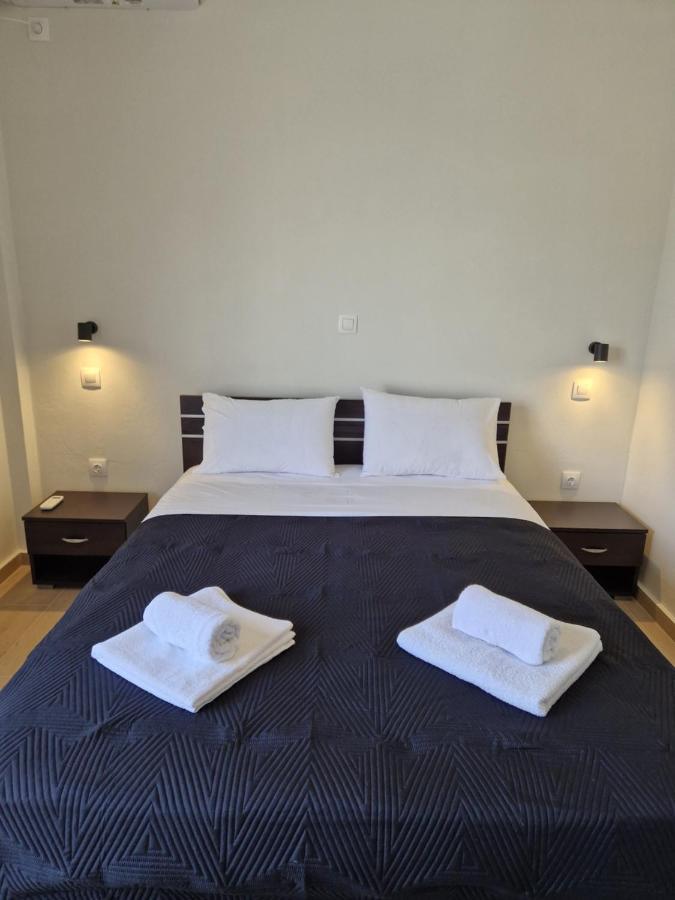 Above Apartments Near The Airport 아르테미다 외부 사진