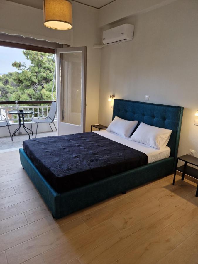 Above Apartments Near The Airport 아르테미다 외부 사진